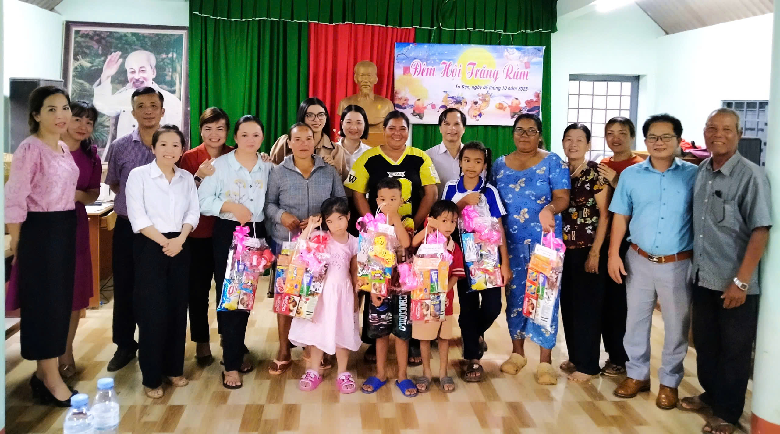 z7088688837345-5816b8d45f5af9a3a38d310280b4a9ff