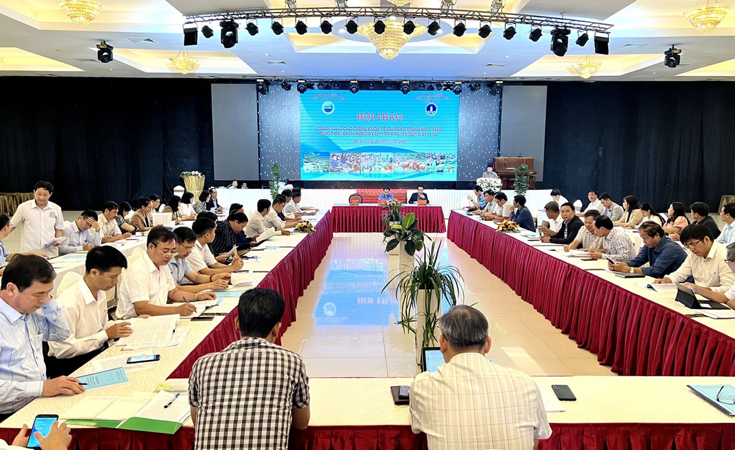 Triển khai các chính sách về Chương trình MTQG giảm nghèo bền vững giai đoạn 2021-2025